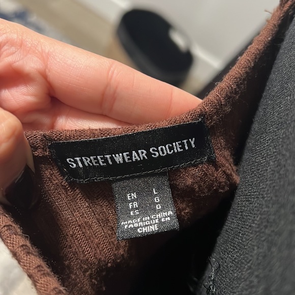 Brown Dress - Picture 4 of 6